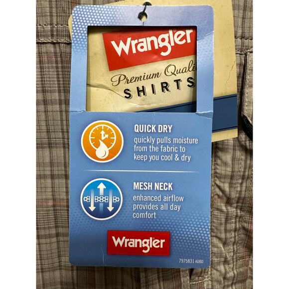 Wrangler Plaid Long Sleeve Button-Up Shirt Moisture Wicking Small New - Picture 4 of 14